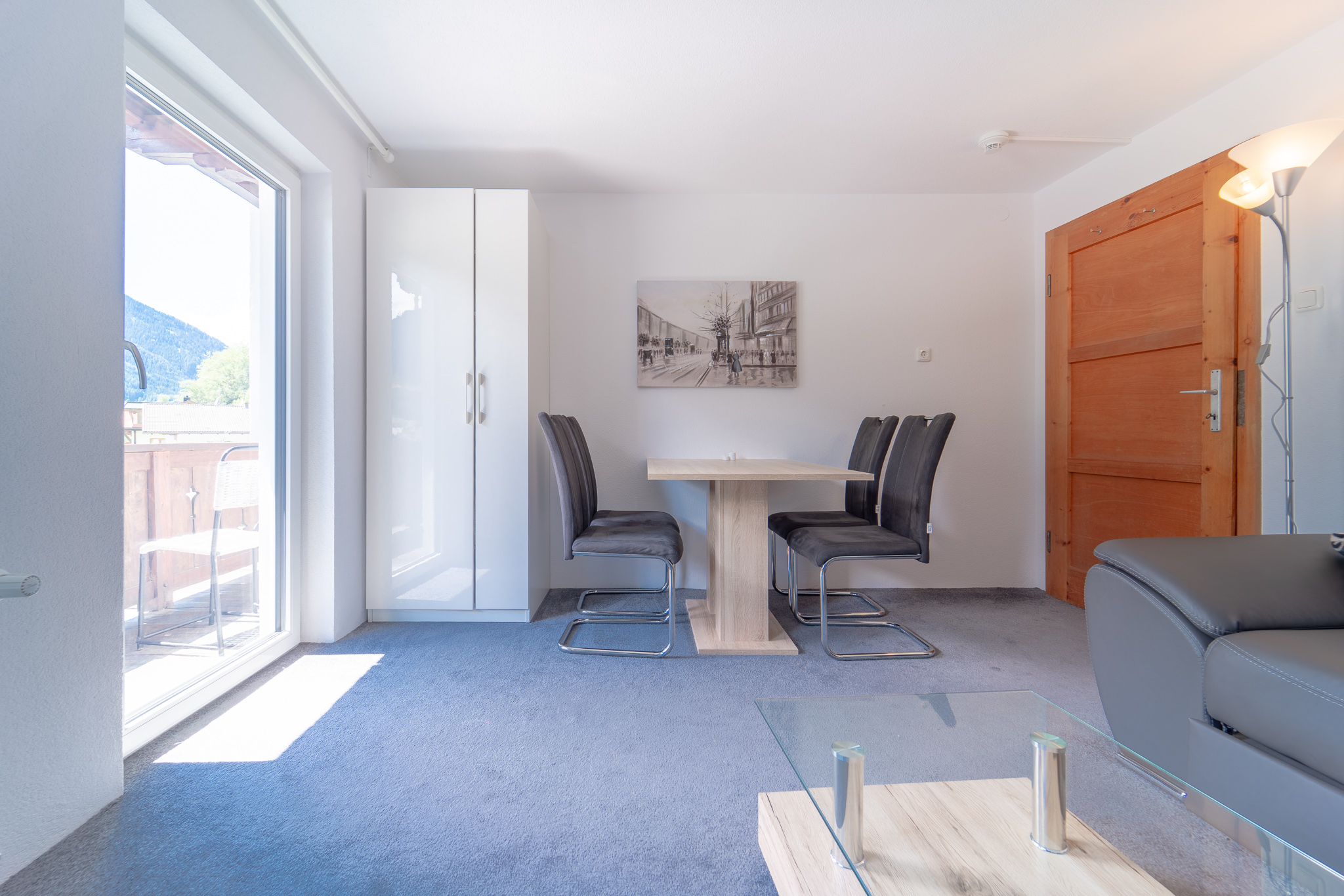 Dining area in apartment Cosy