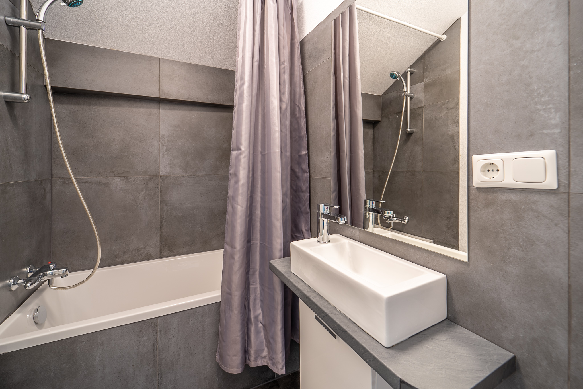 Bathroom with bathtub